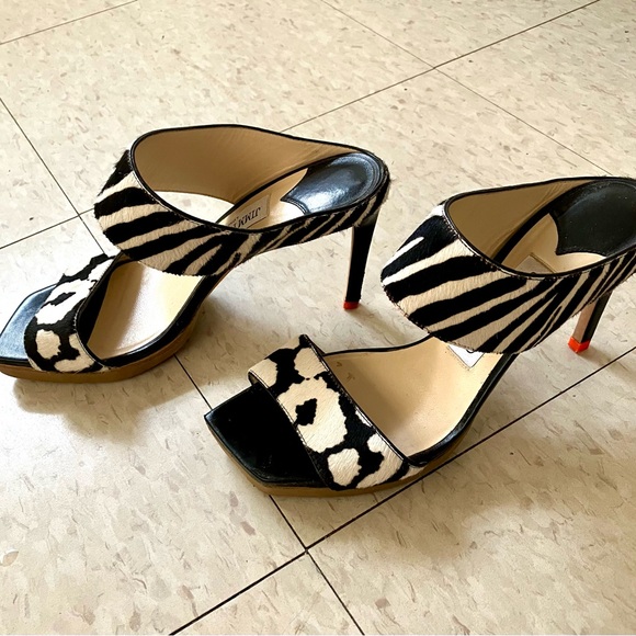 Stylish Jimmy Choo Medium Heel Zebra Print Mules - Picture 2 of 7